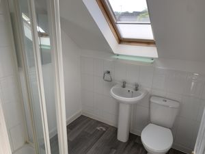 En-suite- click for photo gallery
